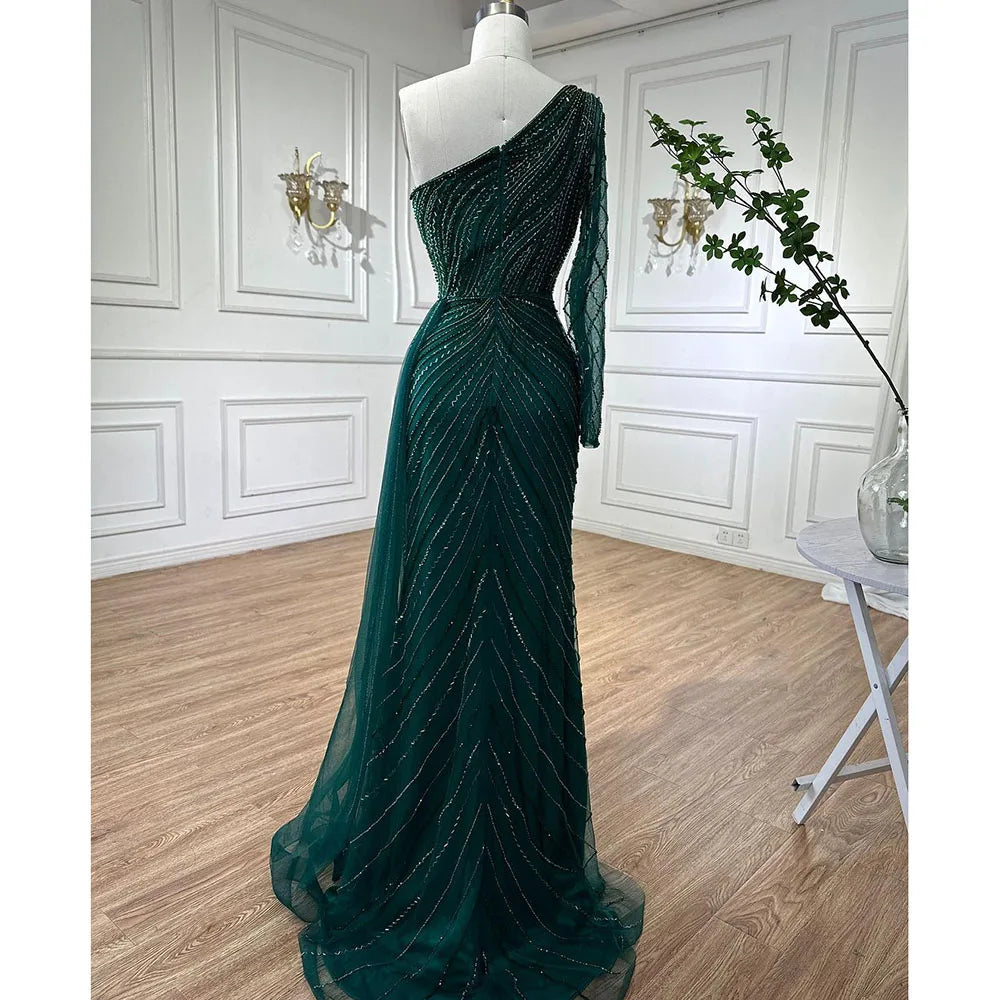 Vestido de Festa Verde Estilo Sereia com Um Ombro Só, Bordado e Fenda – Serene Hill LA72046