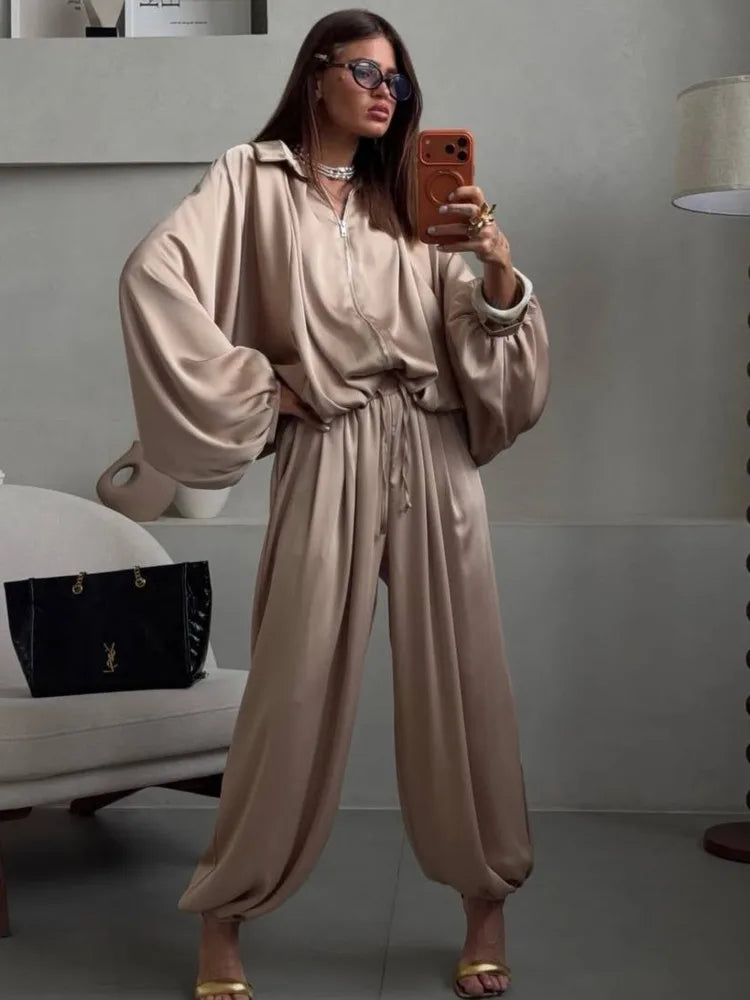 Conjunto Casual Feminino LGRQ de Duas Peças: Jaqueta Cardigã de Manga Longa com Lapela e Calça com Cintura Elástica e Amarração - Coleção Verão 2026 19DB1008