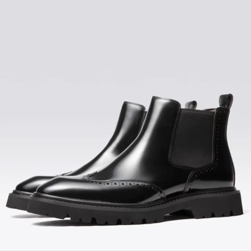 Sapatos masculinos de couro de cano alto Bullock moda botas curtas de sola grossa couro envernizado inverno Chel