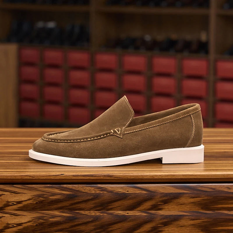 Sapatos masculinos de couro legítimo de alta qualidade, mocassins elegantes e versáteis para uso diário.