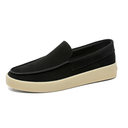 Novo sucesso de vendas: Mocassins masculinos estilo *slip-on* em couro sintético (PU), com bico arredondado, forro em tela, suporte para o arco do pé, entressola em EVA e solado de borracha.