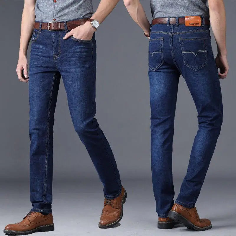 Calças de trabalho masculinas estilo casual, com elastano e alta resistência, disponíveis em tamanhos grandes (plus size) e modelos personalizados; opções de corte reto ou slim, nas cores preto e azul.