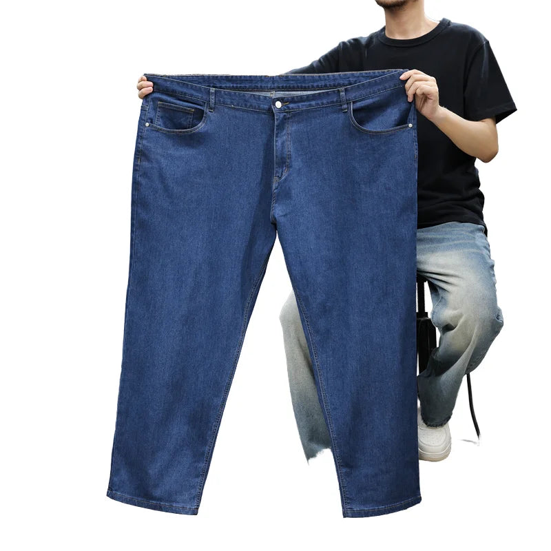 Calça Jeans Masculina Casual Plus Size – Corte Reto, Cintura Média, Lavagem Clara, Tecido com Elastano e Ajuste Confortável (Outono/Inverno)