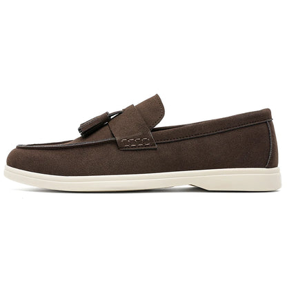 Sapatos masculinos casuais de couro de luxo para uso diário, com alta demanda no atacado.
