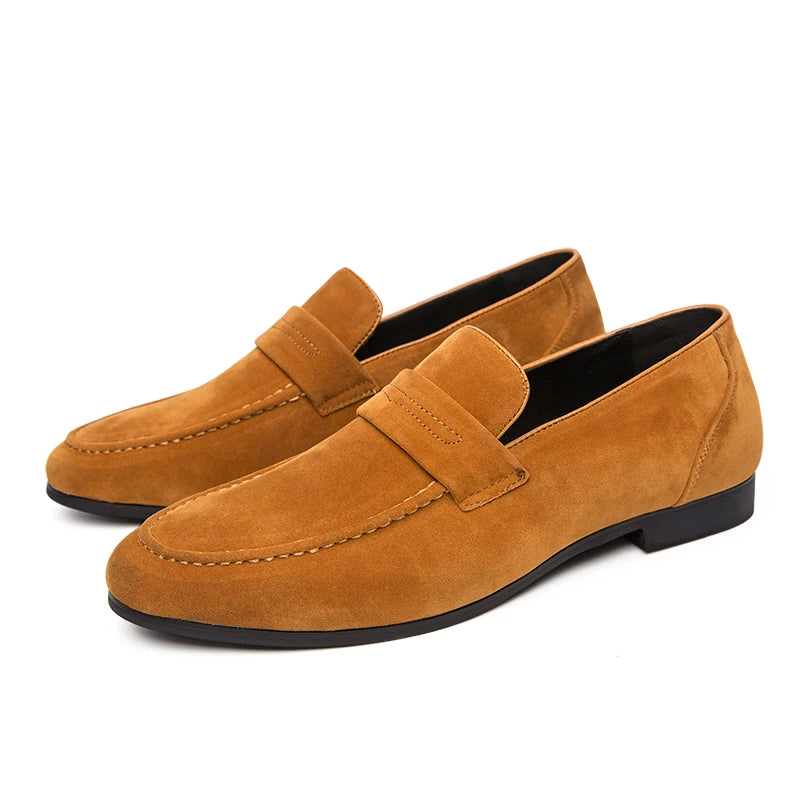 Mocassins sociais de couro camurça PU, tamanhos grandes 39 a 46, bico fino, para uso formal no escritório.