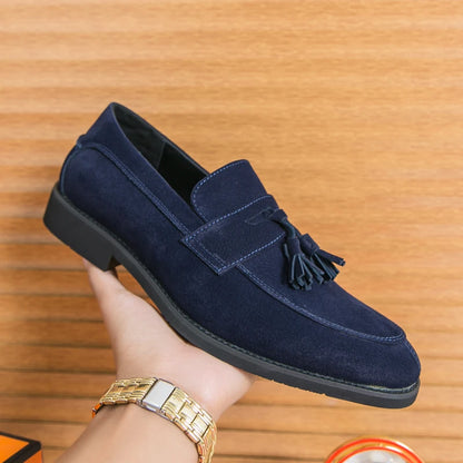 Sapatos sociais masculinos de tamanho grande, em couro, mocassins de verão para casamento, com bico fino, estilo outono.