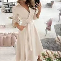 Novo vestido longo feminino de outono com estampa geométrica, decote em V, estilo camisa color block, com laço na lapela e barra assimétrica.