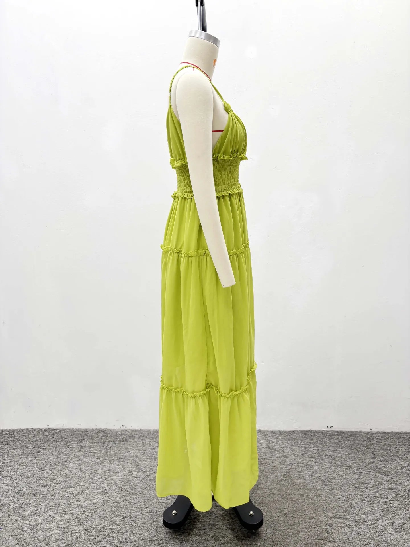 Vestido Feminino com Decote em V, Sem Mangas, Estilo Maxi com Detalhe Franzido (Smocked) – Vestido de Verão/Praia (Tam. P ao XG)