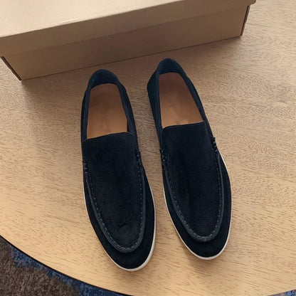 Sapatos casuais de cano alto em pele de carneiro, estilo coreano, para homens, mocassins confortáveis e estilosos com sola de borracha.