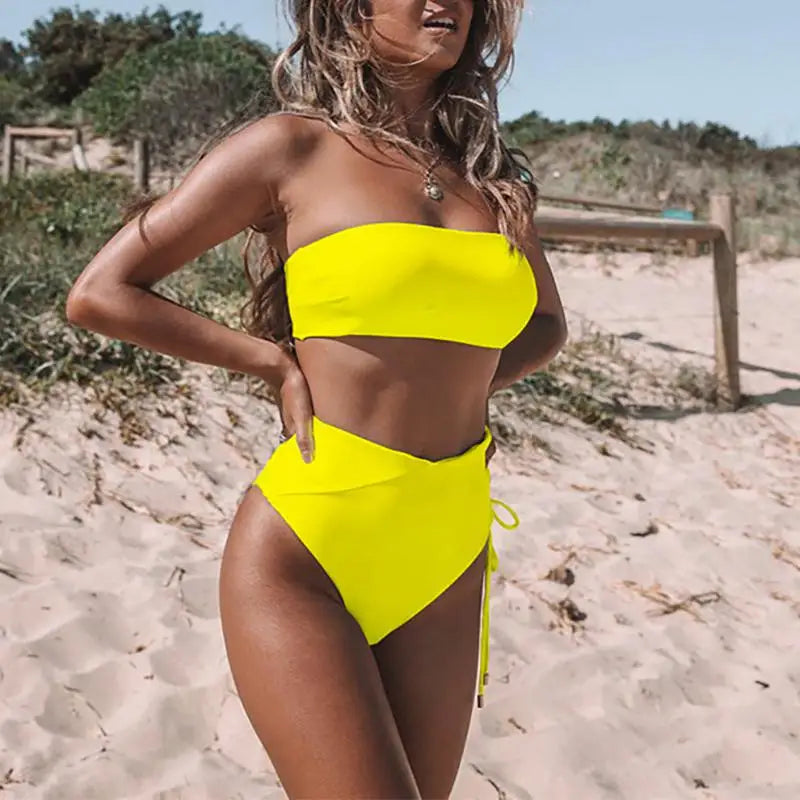 Maiô branco push-up, modelo tomara que caia, coleção verão 2023, conjunto de biquíni sexy para praia, cintura alta, cor sólida, para mulheres.