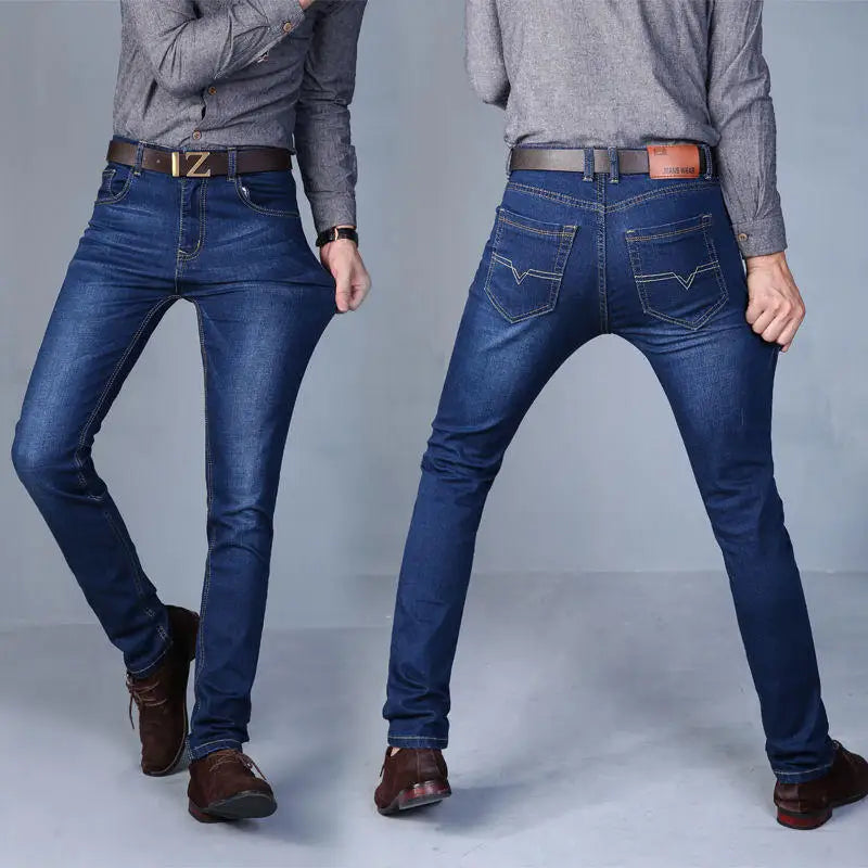 Calças de trabalho masculinas estilo casual, com elastano e alta resistência, disponíveis em tamanhos grandes (plus size) e modelos personalizados; opções de corte reto ou slim, nas cores preto e azul.