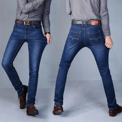 Calças de trabalho masculinas estilo casual, com elastano e alta resistência, disponíveis em tamanhos grandes (plus size) e modelos personalizados; opções de corte reto ou slim, nas cores preto e azul.