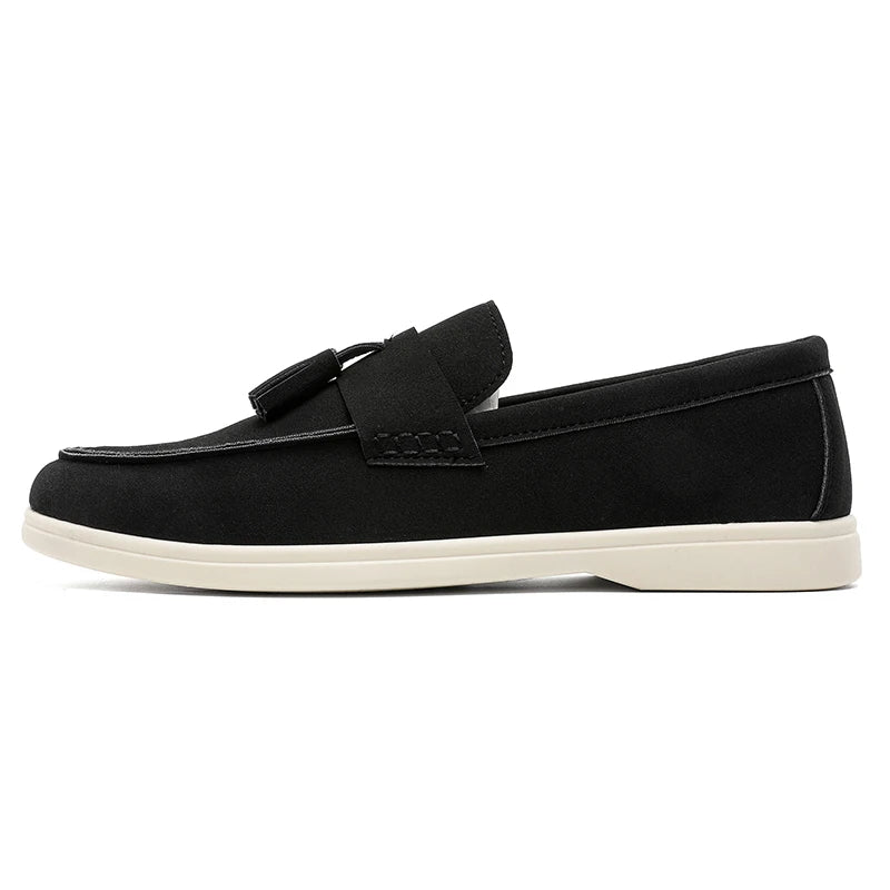 Sapatos masculinos casuais de couro de luxo para uso diário, com alta demanda no atacado.