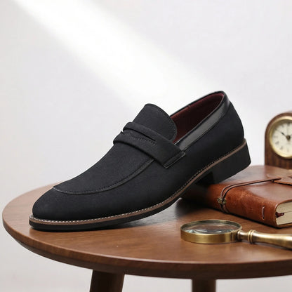 Sapatos casuais masculinos de estilo britânico, versáteis, retrô e confortáveis, feitos à mão em couro nobuck de alta qualidade.