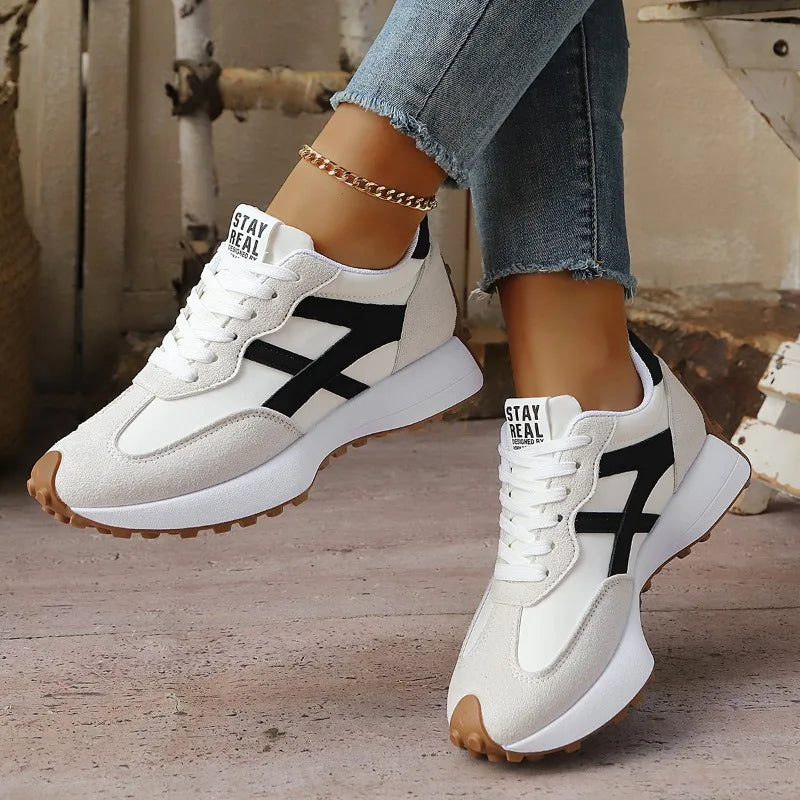 Tênis esportivo feminino da moda, modelo plataforma casual para atividades ao ar livre, com sola grossa, ideal para caminhadas e exercícios. Tênis robusto para mulheres.
