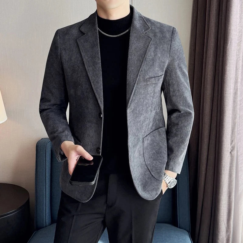 Trajes de Corduroy São Sofisticados, Elegantes, Modernos e Versáteis. São ideais para banquetes casuais, compras, viagens, outono.