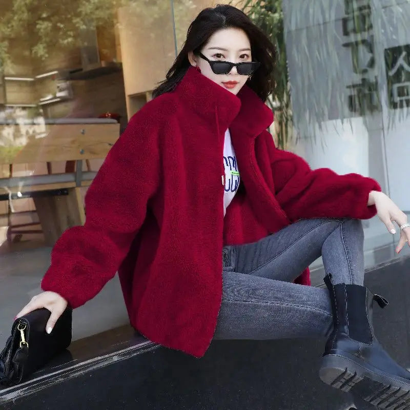 Casaco feminino de inverno em fleece coral duplo, quente, com gola alta, grosso e macio, estilo sobretudo feminino casual, manga comprida e zíper.