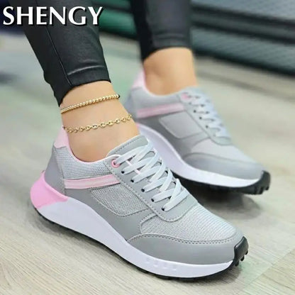 Tênis feminino novo, em mesh respirável, com plataforma, estilo esportivo, cores sortidas, cadarço, casual, vulcanizado.