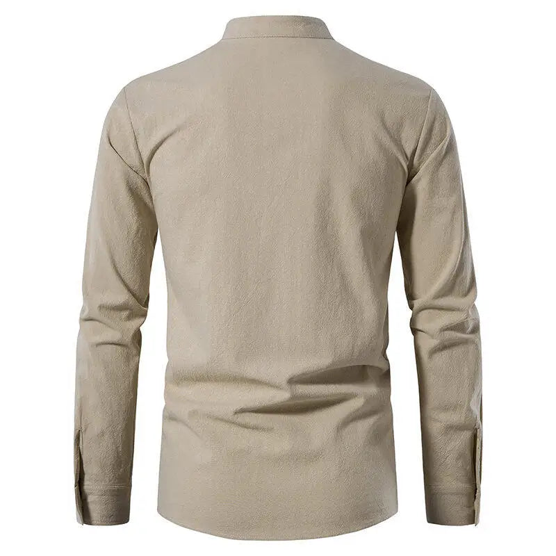 Camisa Henley Casual Masculina com Gola Alta e Mangas Longas com Cordão nos Punhos