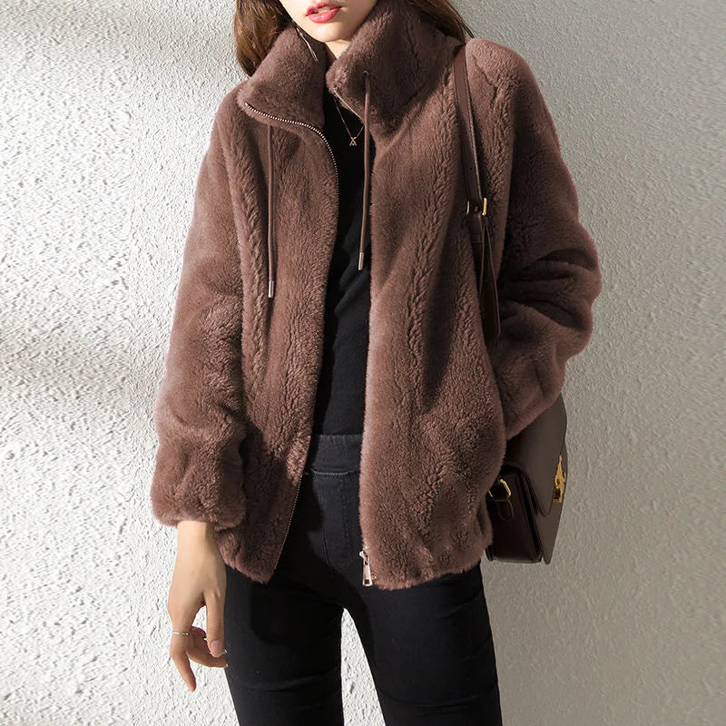 Casaco feminino de inverno em fleece coral duplo, quente, com gola alta, grosso e macio, estilo sobretudo feminino casual, manga comprida e zíper.