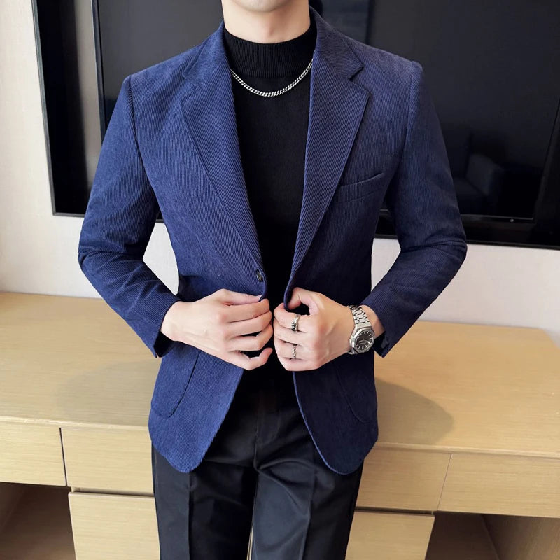 Trajes de Corduroy São Sofisticados, Elegantes, Modernos e Versáteis. São ideais para banquetes casuais, compras, viagens, outono.