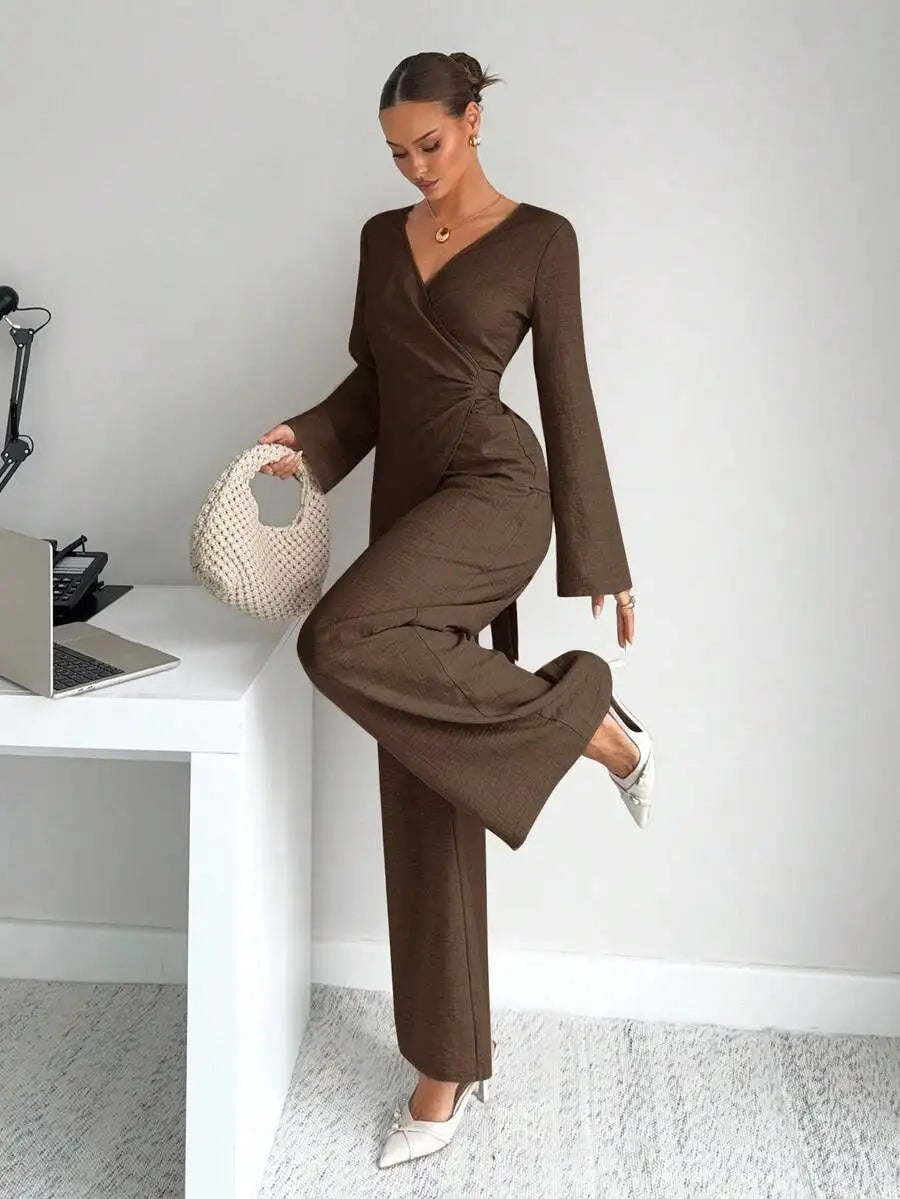 Conjunto de blazer elegante listrado com cinto e calça pantalona de duas peças para mulheres