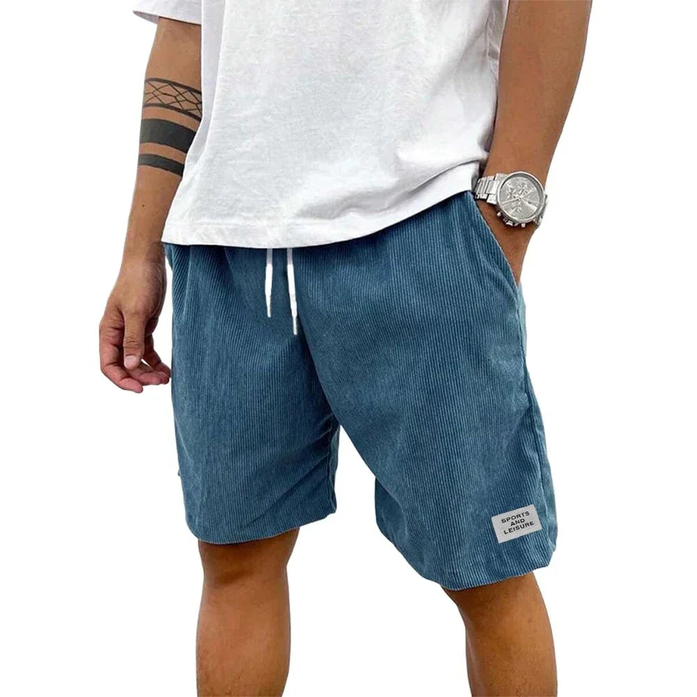 Shorts casuais de verão em veludo cotelê leve para homens, ideais para praia, basquete e outras ocasiões. Cor sólida. Estilo streetwear com etiqueta.