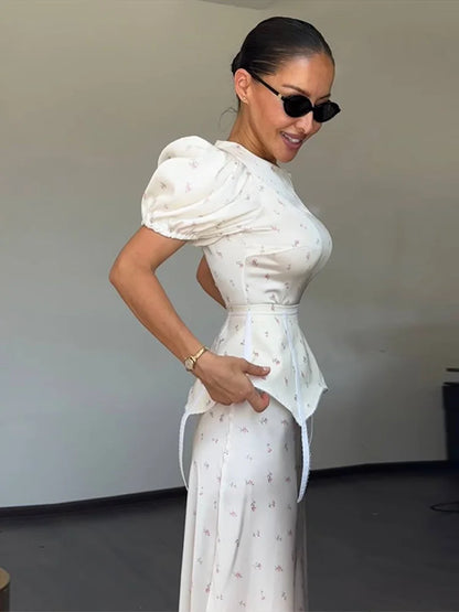Vestido Estampado Feminino de Cetim Floral Mini com Decote V Profundo, Mangas Bufantes e Cintura Peplum - Vestido de Festa Duas Peças para Mulheres
