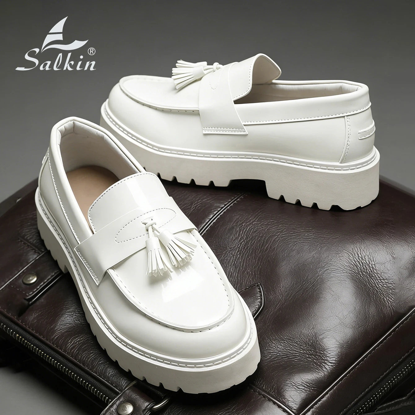 Novos Sapatos de Couro Designer Masculinos Slip On Loafers com Franjas Confortáveis para Negócios e Lazer ao Ar Livre com Solado Grosso