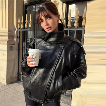 Jaqueta Bomber Feminina HXAO - Nova Coleção - Couro Preto - Modelo Cropped Oversize - Casaco com Zíper e Mangas Longas - Ideal para Atividades ao Ar Livre