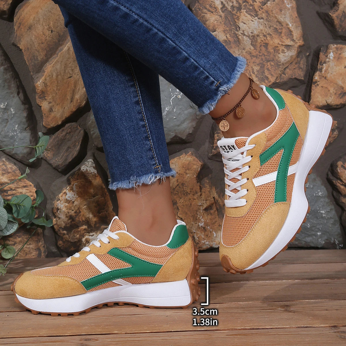 2026 New Women's Outdoor Casual Lace-up Non-slip Sports Shoes Spring and Summer Breathable Mesh Comfortable Running Sports Shoes