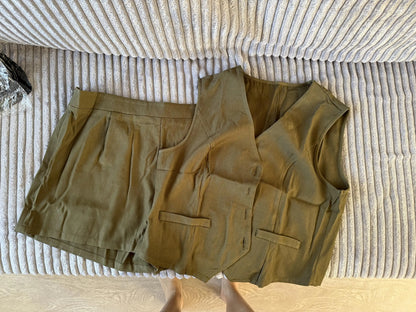 Conjuntos de colete feminino 2 peças venda sexy decote em v sem mangas botão fino ol blazer colete & perna larga ternos curtos RGFS-PH 2403012