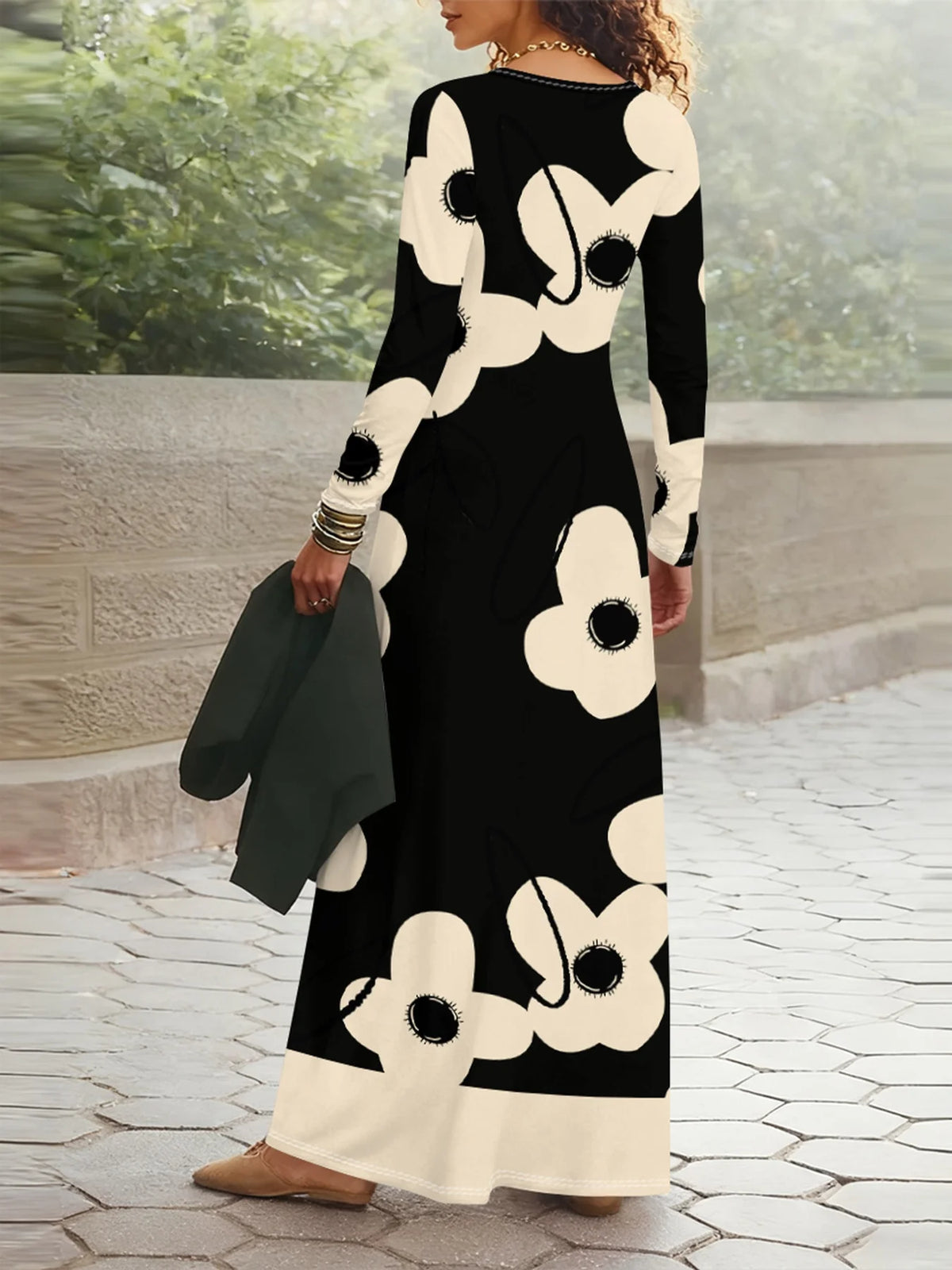 Vestido Maxi Feminino de Manga Longa com Estampa Floral Abstrata Grande