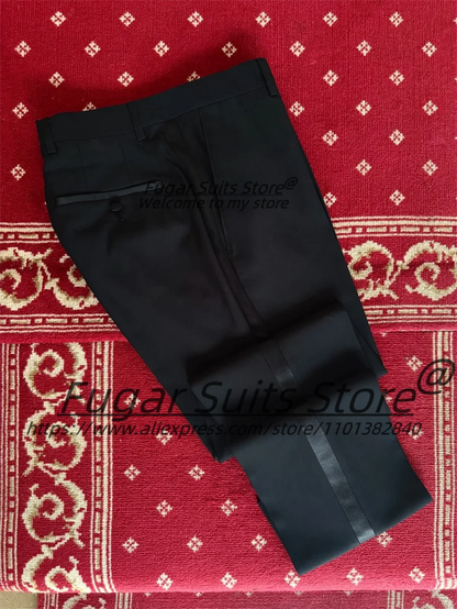 Ternos de Casamento Elegantes Pretos em Jacquard com Abotoamento Duplo para Noivos - Conjuntos de 2 Peças, Blazers Masculinos para Festas, Corte Slim Fit com Lapela Xale - Roupa Masculina