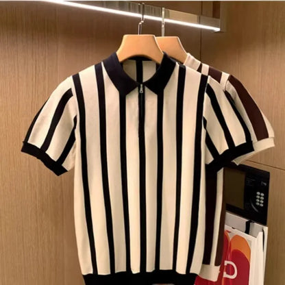 Camisa Polo Masculina de Seda Gelada com Zíper, Manga Curta, Ajuste Slim, Fina de Verão, Malha Fina, Estilo Casual, Padrão Listrado, Lavável à Máquina