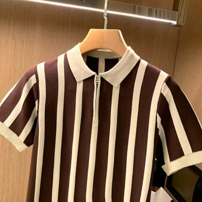 Camisa Polo Masculina de Seda Gelada com Zíper, Manga Curta, Ajuste Slim, Fina de Verão, Malha Fina, Estilo Casual, Padrão Listrado, Lavável à Máquina