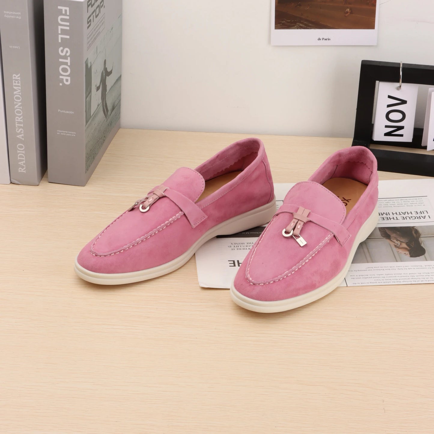 Mocassins Femininos de Camurça Sem Logo, Design de Luxo, Sapatos Casuais Confortáveis para Mulheres, Calçados Planos para o Verão