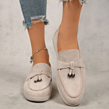 Sapatos Casuais Femininos de Couro Suede com Fivela Metálica, Antiderrapantes e Confortáveis para o Dia a Dia