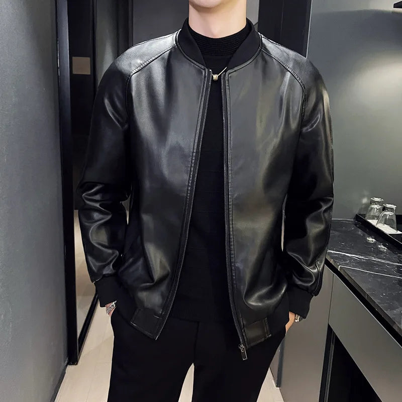 Casaco de malha de couro sintético masculino, jaqueta com zíper em couro PU, gola alta, manga comprida, modelagem solta, cor sólida, estilo loja de departamento.