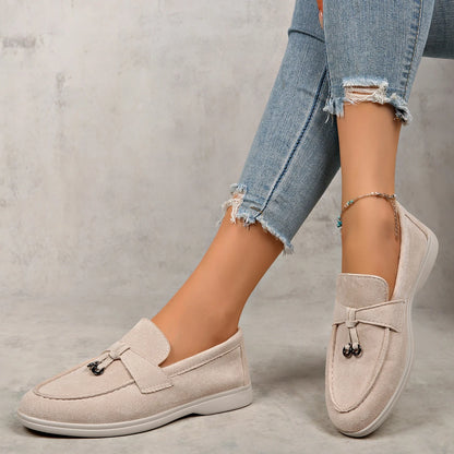 Sapatos Casuais Femininos de Couro Suede com Fivela Metálica, Antiderrapantes e Confortáveis para o Dia a Dia