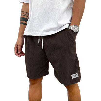 Shorts casuais de verão em veludo cotelê leve para homens, ideais para praia, basquete e outras ocasiões. Cor sólida. Estilo streetwear com etiqueta.