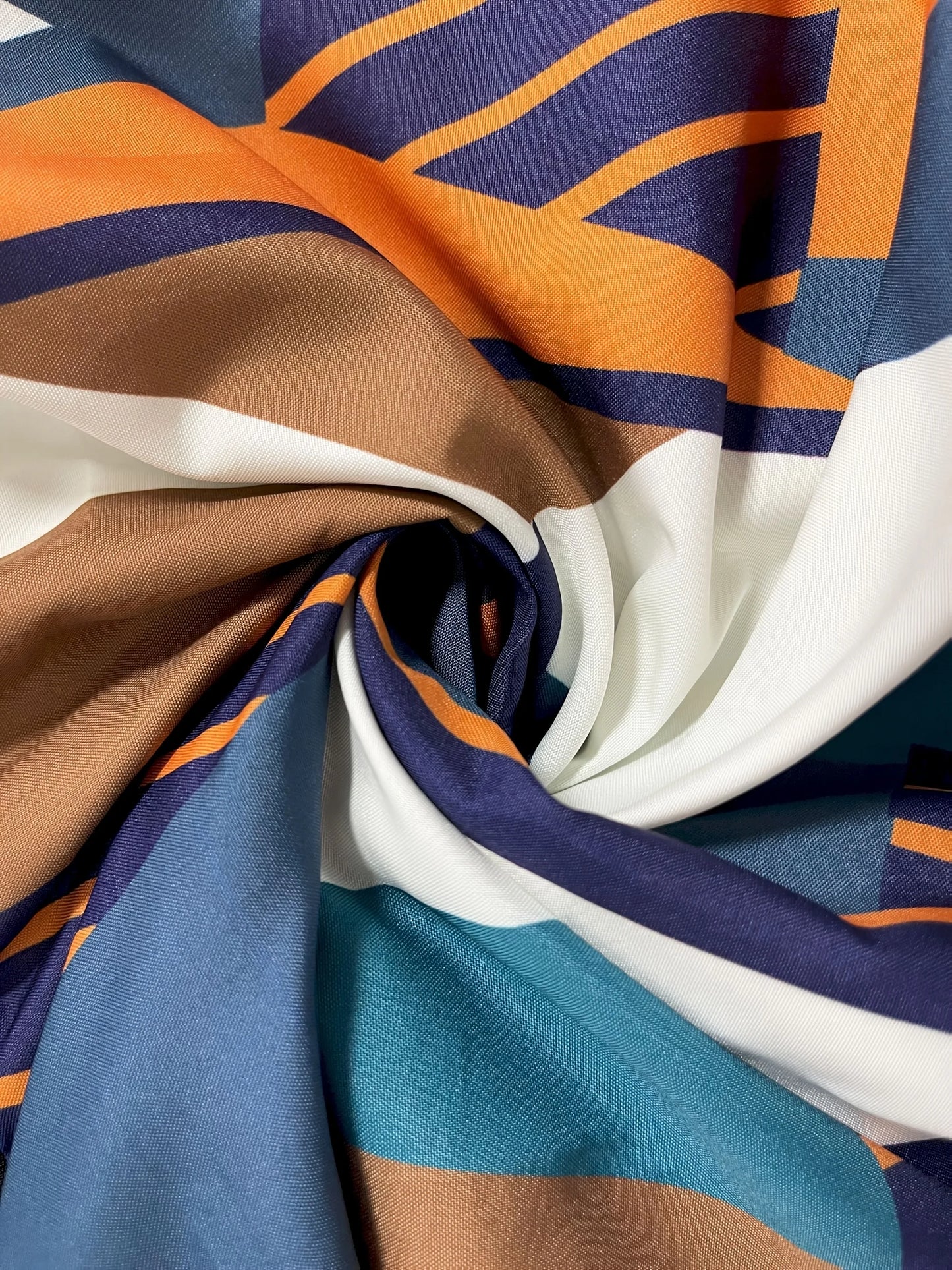 Vestido feminino de verão sem mangas, com estampa em blocos de cores e cinto na cintura, ideal para férias, vestido fluido.
