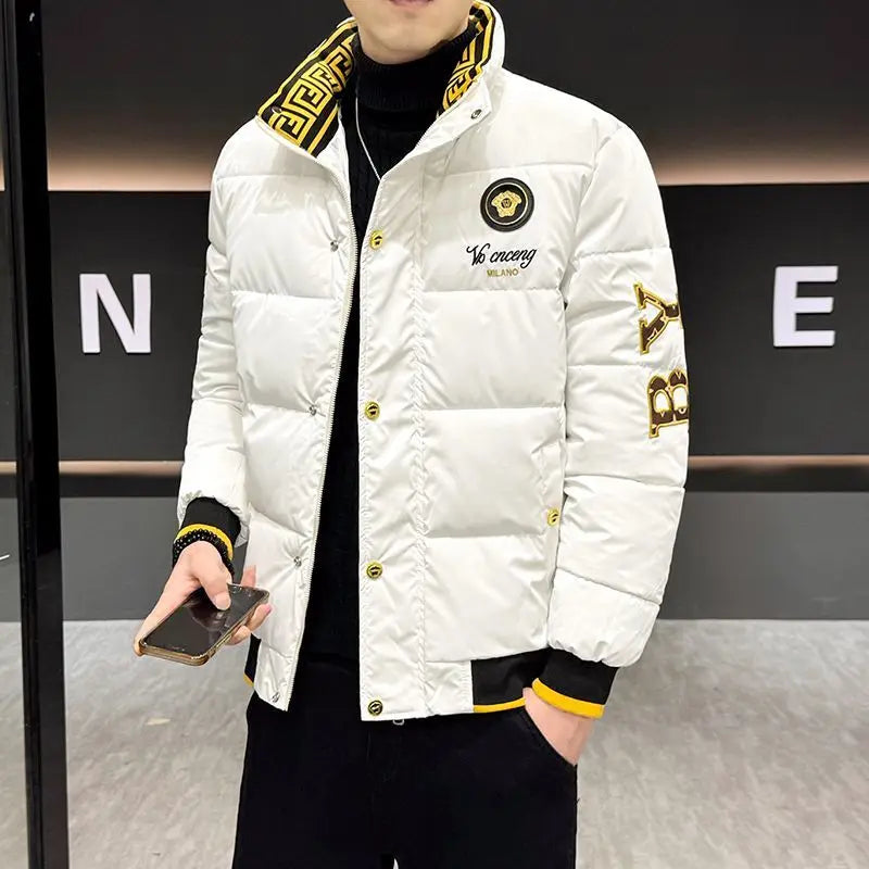 Novo casaco de moda brilhante, estilo europeu, bordado, masculino, com gola alta, acolchoado com algodão, grosso e quente.