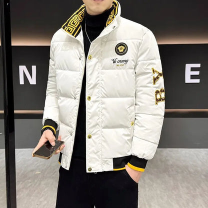 Novo casaco de moda brilhante, estilo europeu, bordado, masculino, com gola alta, acolchoado com algodão, grosso e quente.