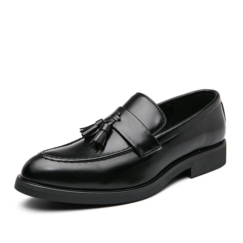 Sapatos de Couro com Franjas para Casamento Masculino, Mocassins Clássicos Formais de Couro, Sapatos Casuais de Negócios para Homens, Sapatos Sociais Brogue