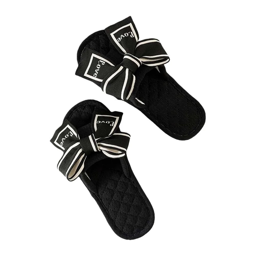 Chinelo de chão com laço Love Bow, plataforma plana e silenciosa, em tecido macio, para uso interno, ideal para mulheres.