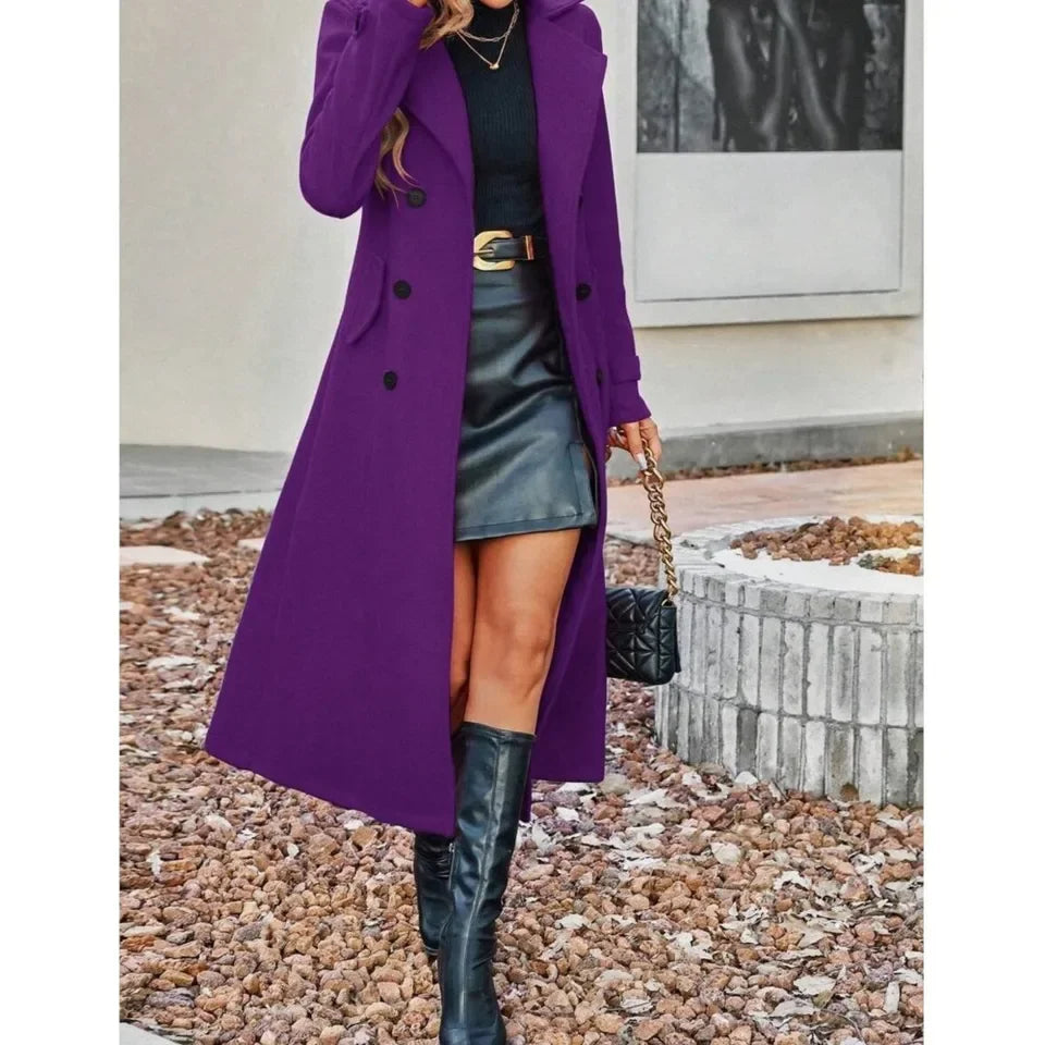 Casaco feminino elegante e versátil de lã, com abotoamento duplo, ideal para o outono e inverno. Perfeito para o escritório.
