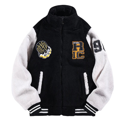 Jaqueta Varsity Masculina Preta e Branca com Patch de Letras, Zíper, Solta, de Inverno, em Fleece.
