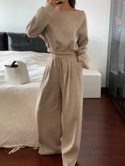 Conjunto de 2 Peças : Top Cropped Ombro a Ombro e Calça Pantalona com Cordão e Pregas – Loungewear Casual Coordenado