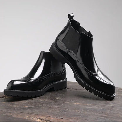 Botas Chelsea de couro genuíno masculino outono inverno bico fino brilhante brogue sapatos curtos estilo britânico